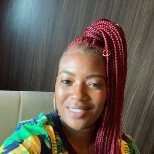 Meet your Posher, Lynae